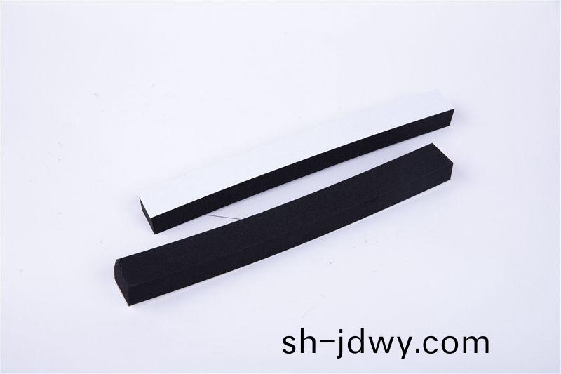 CR減(jian)震保溫條